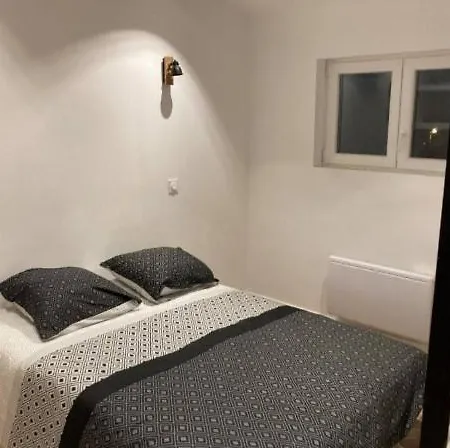 T2 A 5' D'agen, Clim, Wifi, Parking Prive *